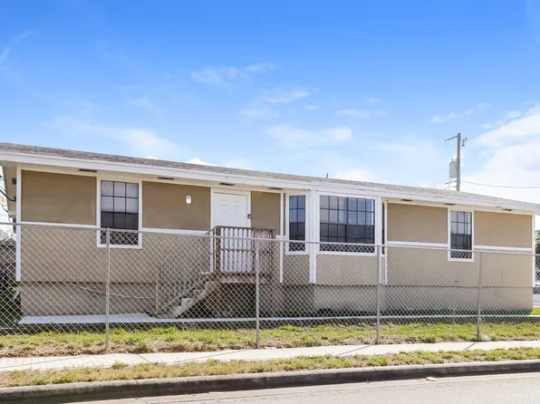 1496 W 31st St, Riviera Beach, FL 33404