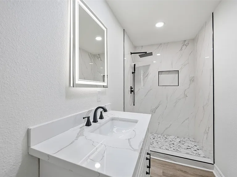 8115 Betty Boop St — Photo 15