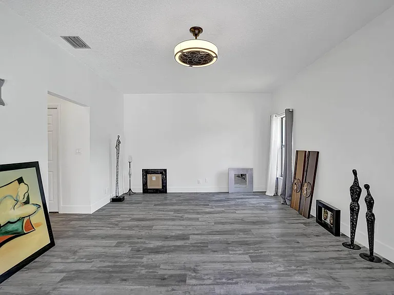 16610 Royal Poinciana Ct — Photo 70
