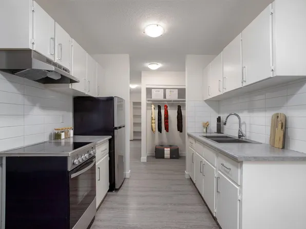 Springwood Place Apartments