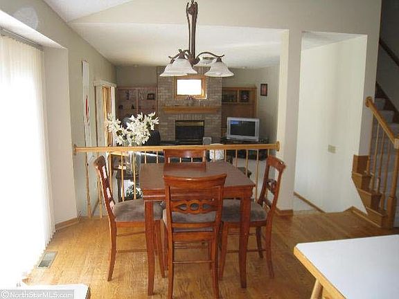 5th image of 652 Oakwood Drive