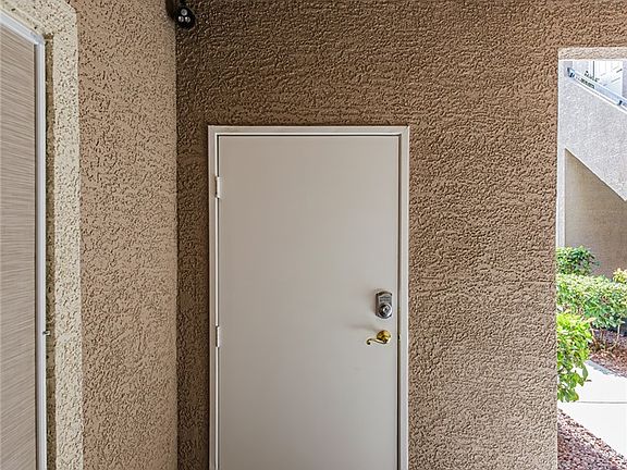 5th image of 2101 Quartz Cliff St Unit 105