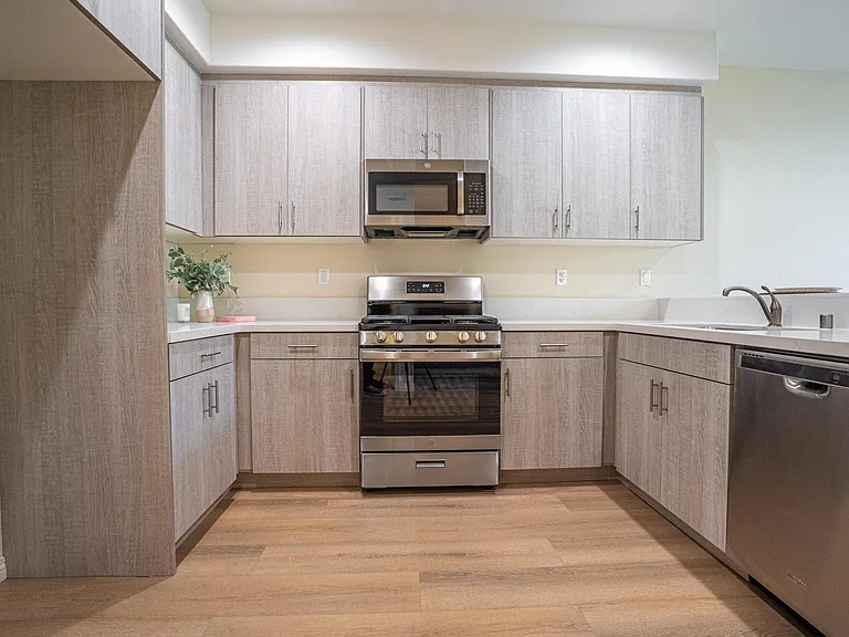 3743 Jefferson St #15 — Photo 9