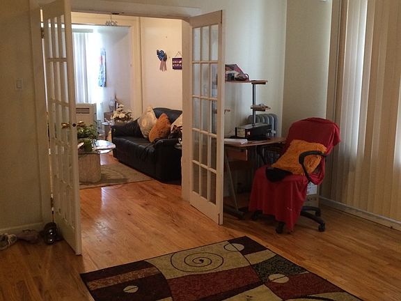 2nd image of 10524 131st St