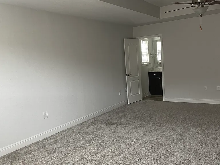 6204 Cardinal Cove Ln — Photo 11