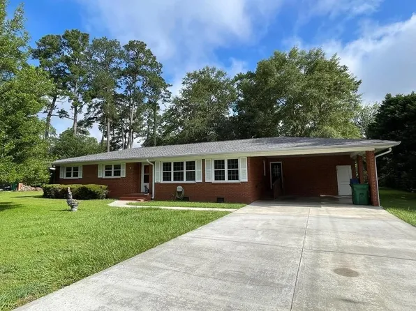 302 Hartsfield Ln, Valdosta, GA 31602