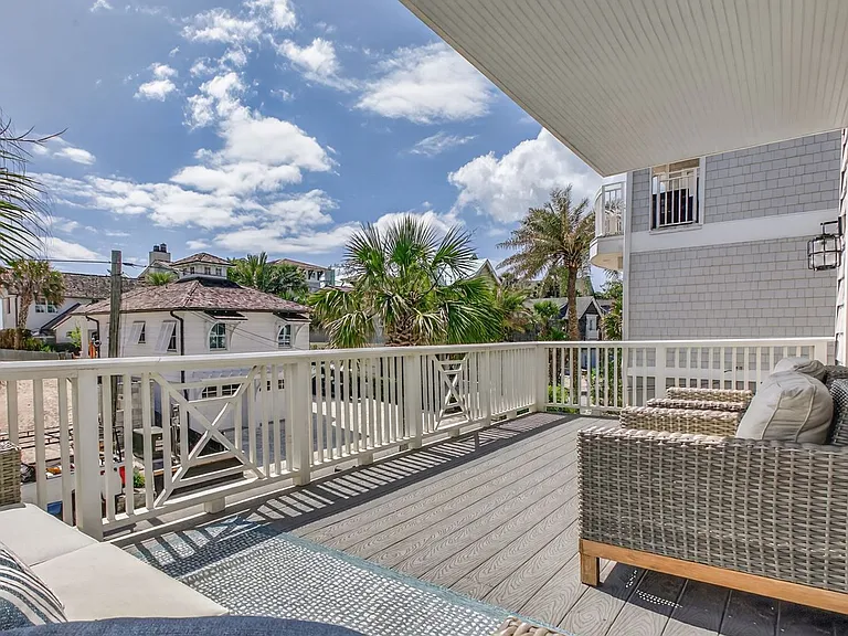 1766 Beach Ave — Photo 57
