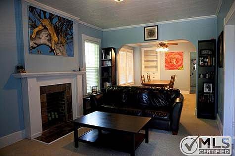 5th image of 406 Alto Vista Ave