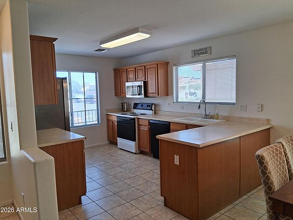 3rd image of 4337 W IRWIN Road