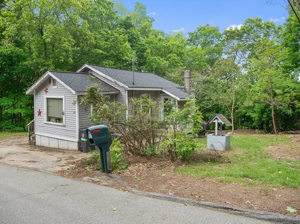 32 Powder House Ave, Haverhill, MA 01830