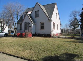 22822 Cyman Ave, Warren, MI 48091