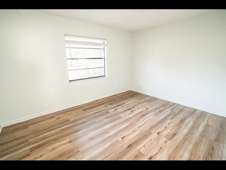39728 Meadowood Loop — Photo 4