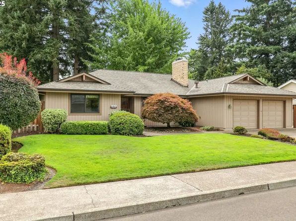 2142 SE Gerhard Dr, Hillsboro, OR 97123