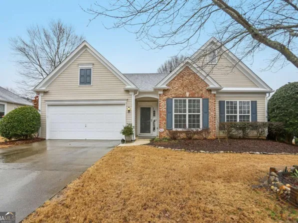 6745 Waveland Dr, Cumming, GA 30040