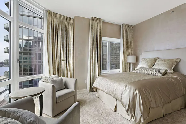 Sold by Compass | media 4