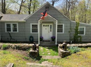 51 Rampart Rd, Norwalk, CT 06854