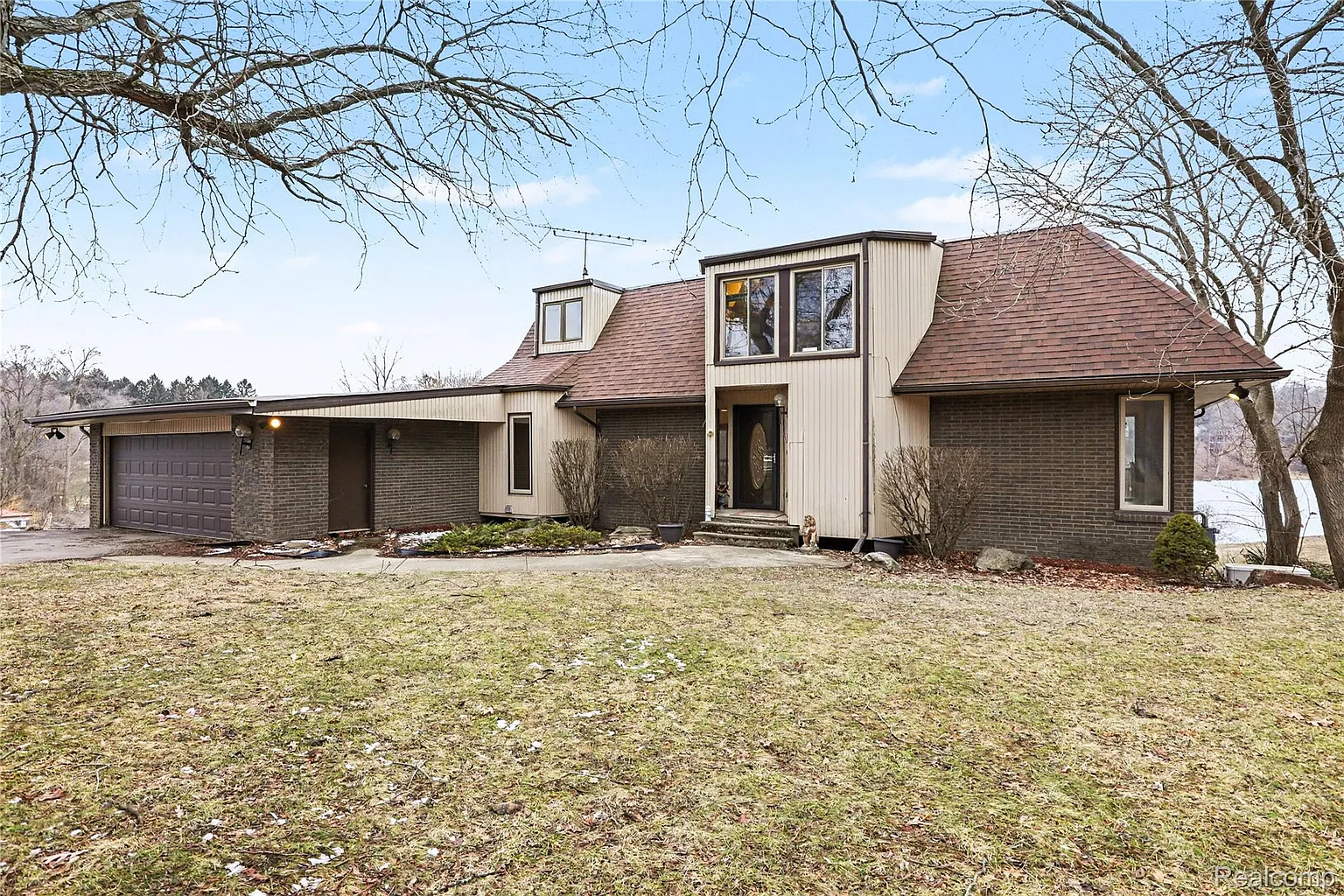 13490 Lakebrook Dr photo 1