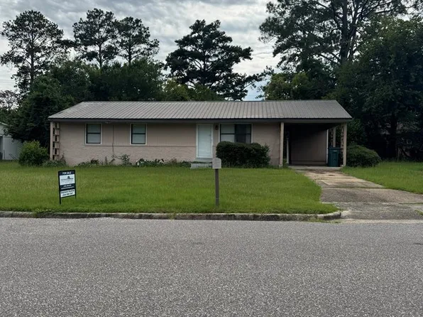 105 Glen Iris Dr, Eufaula, AL 36027