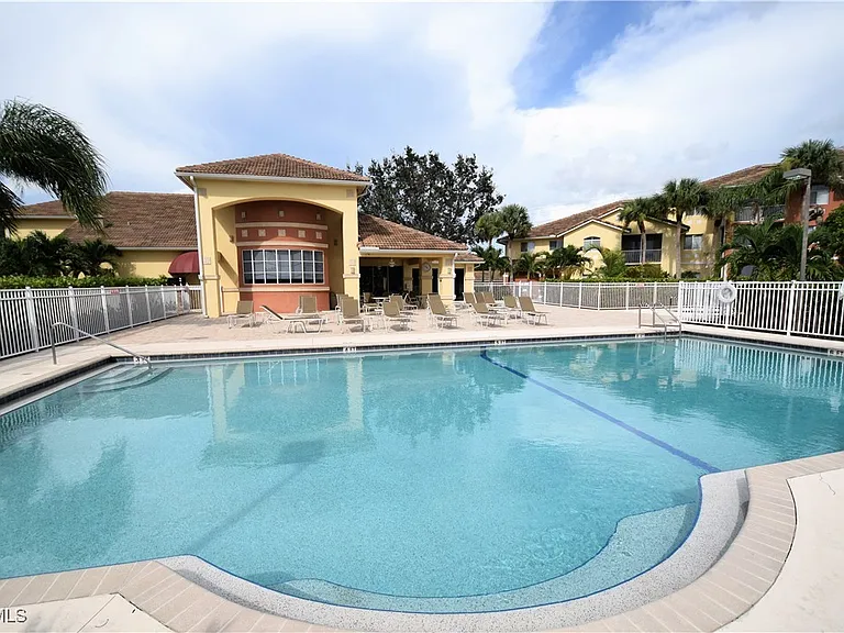 6481 Aragon Way #205 — Photo 32