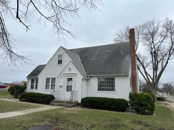 500 Charles Ave, Marshall, MN 56258