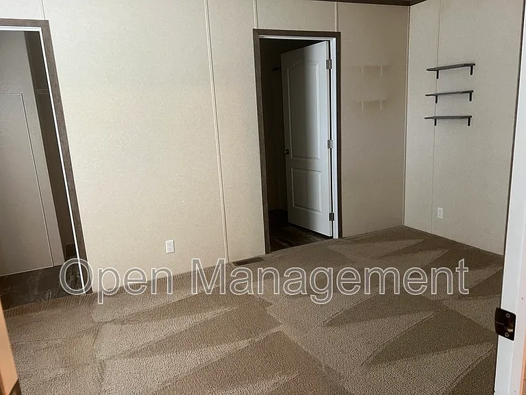 825 1st Ave E #224 — Photo 9
