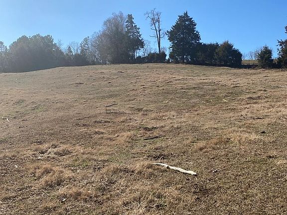 4th image of 194 Davis Rd
