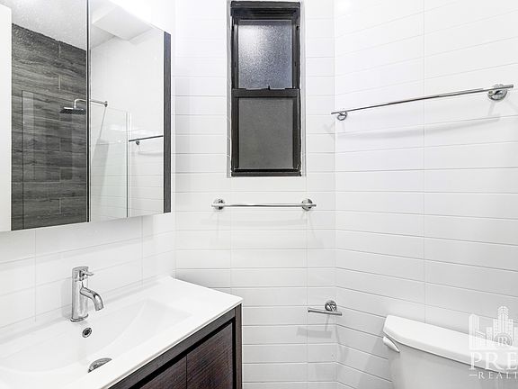 4th image of 147 E 30th St APT 2A
