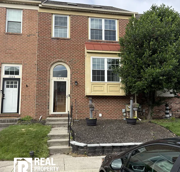 1346 Riverwood Way — Photo 1