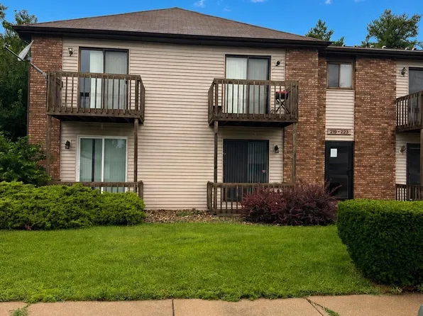 219 Clarinet Blvd E, Elkhart, IN 46516