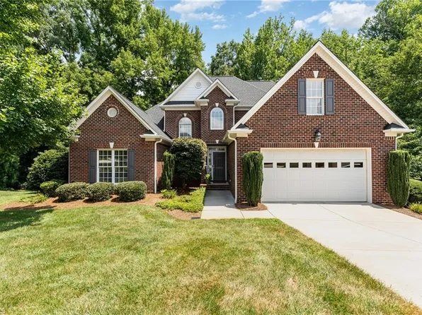 6102 Mill Chase Ct, Greensboro, NC 27455