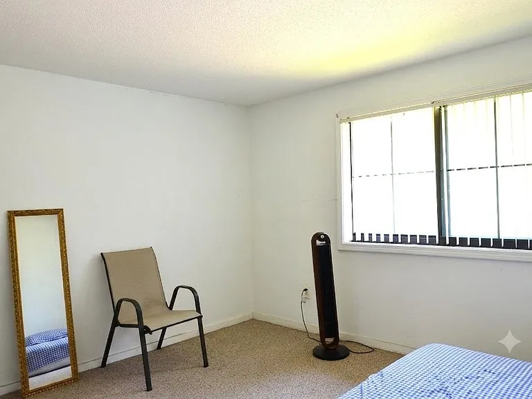 134 Mammoth Rd #21 — Photo 12