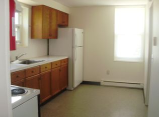 694D Main St #694D, Northampton, PA 18067