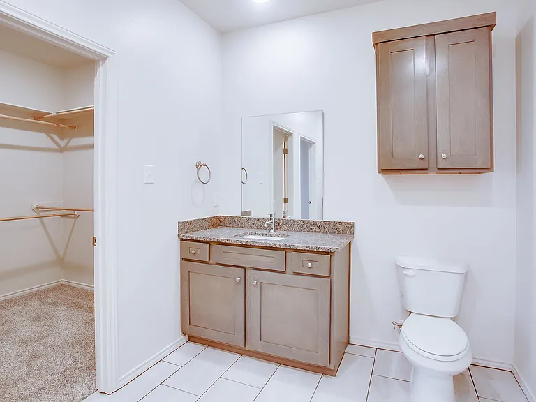 1716 Corpus Ave — Photo 8