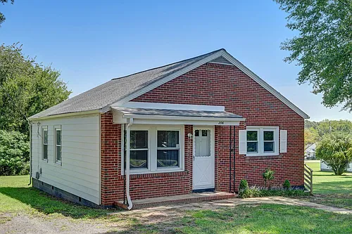 206 Merriman St Photo 1