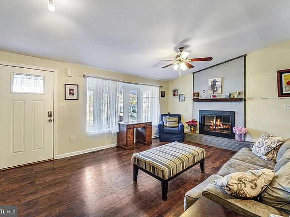 3rd image of 28 Mavista Cir