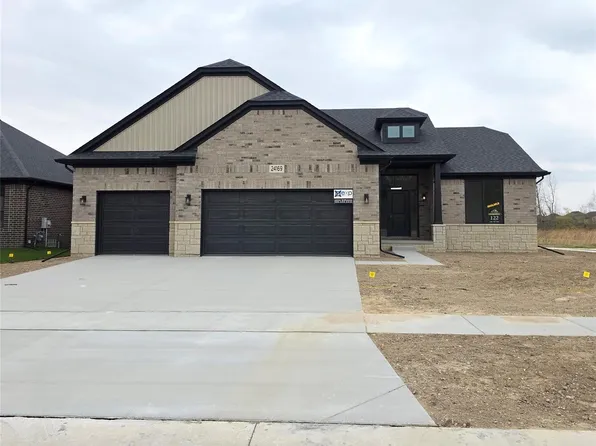 24169 Sawgrass Dr, Macomb, MI 48042