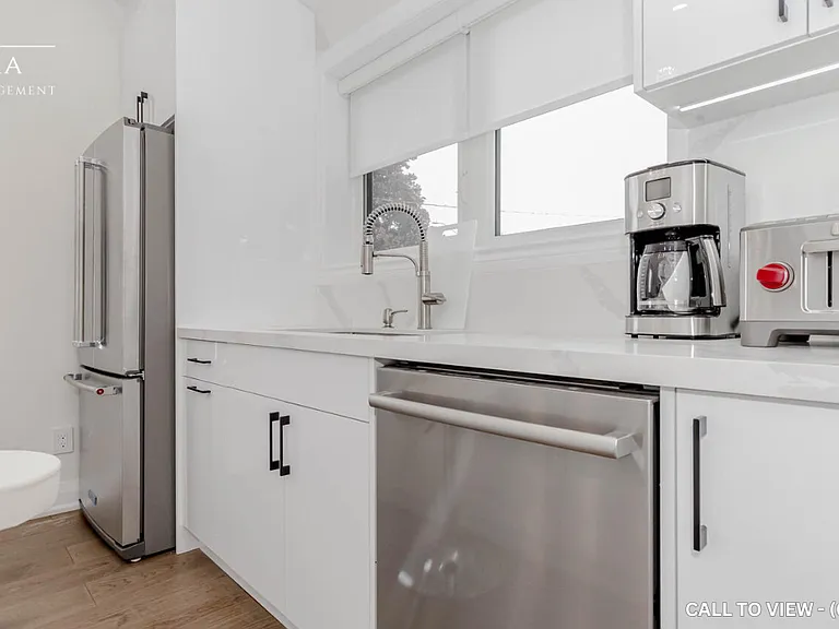 523 Pinegrove Rd #1 — Photo 4