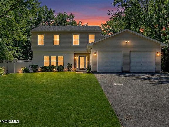 2nd image of 33 Ashford Road