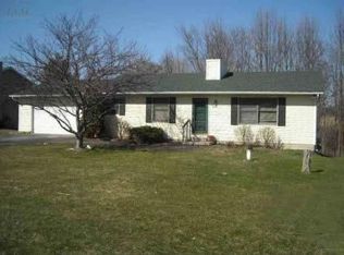 7418 Lobdell Rd, Linden, MI 48451