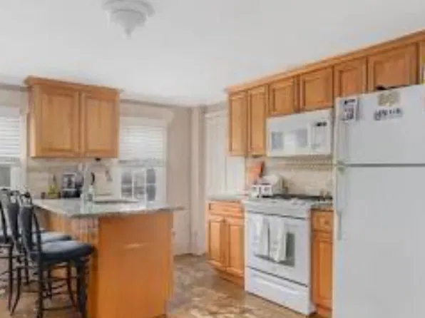 (undisclosed Address), East Greenwich, RI 02818