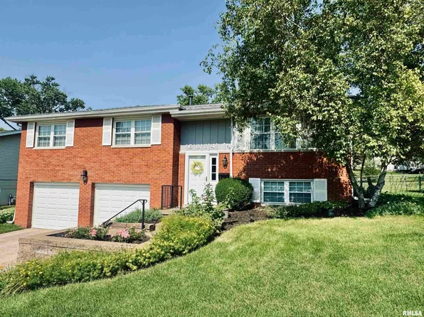 6824 N Michele Ln, Peoria, IL 61614