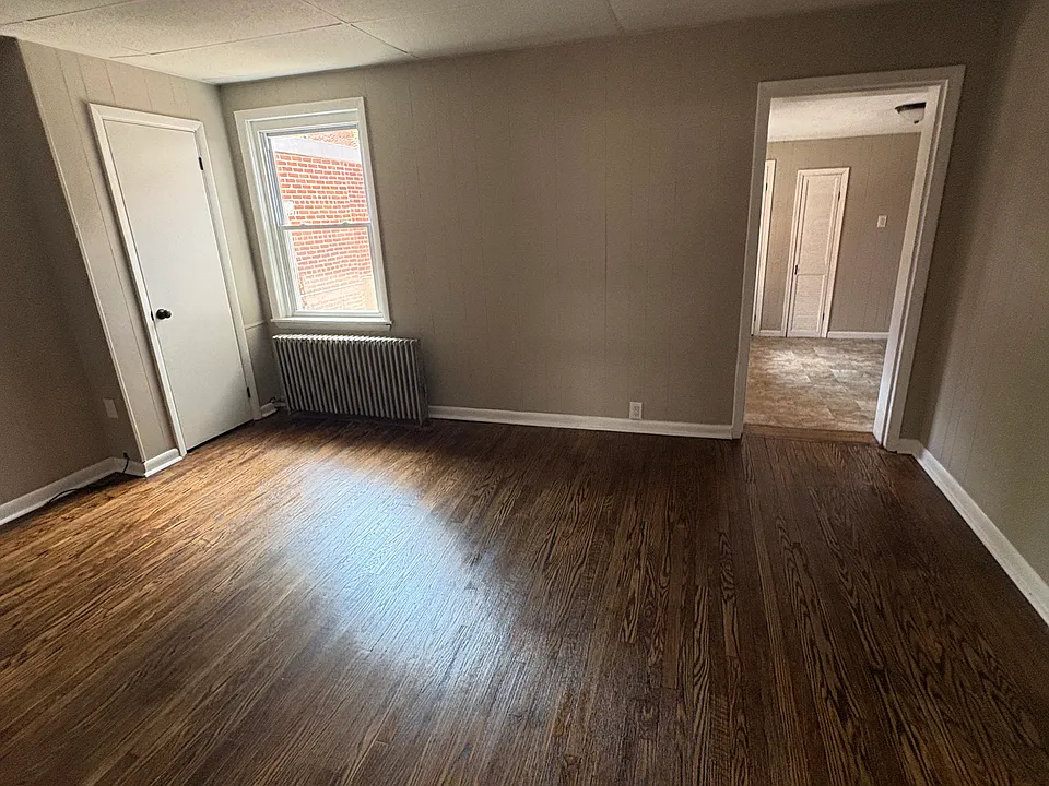 64 E Louther St #3