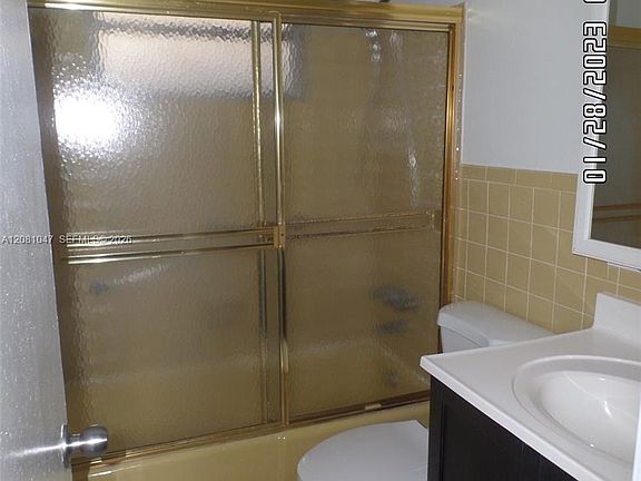 5th image of 2222 Jackson St APT 1E