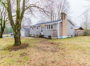 206 Donald Tennant Cir, North Attleboro, MA 02760