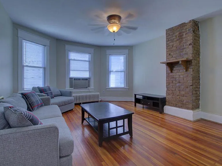 606 Allison Ave SW #2 — Photo 2