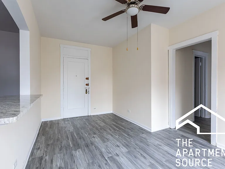 2712 N Milwaukee Ave #215 — Photo 6
