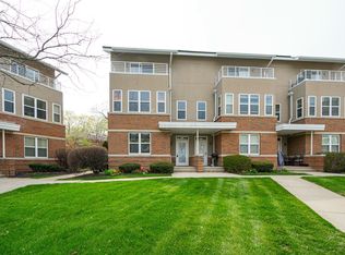 1406 Lower Green Cir, Columbus, OH 43212