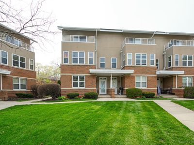 1406 Lower Green Cir, Columbus, OH, 43212