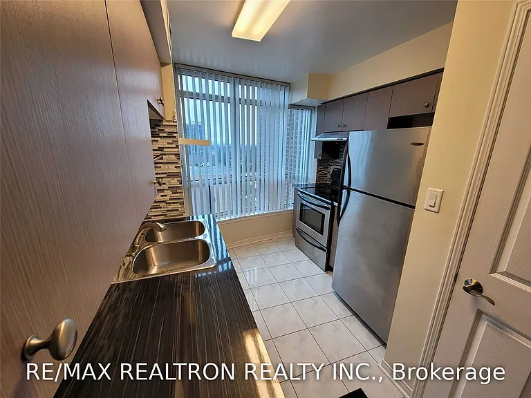 233 Beecroft Rd #1703 — Photo 11