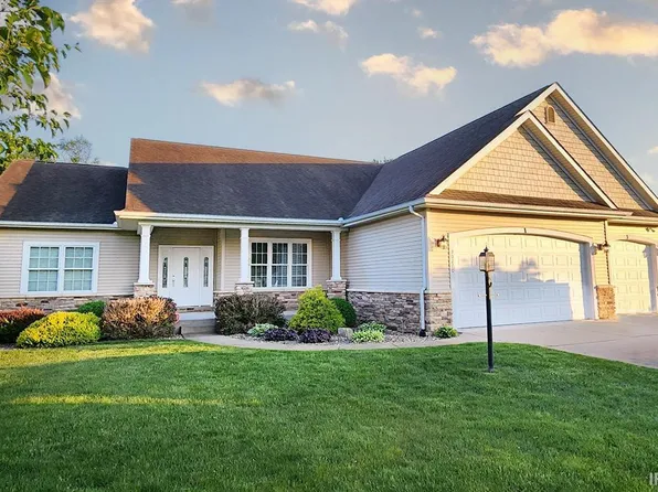 30270 Copperwoods Dr, Granger, IN 46530